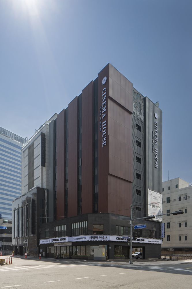 Cinema House Hotel in Busan Buitenkant foto