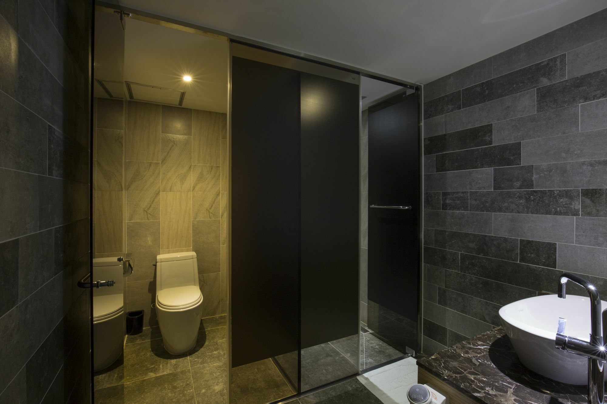 Cinema House Hotel in Busan Buitenkant foto