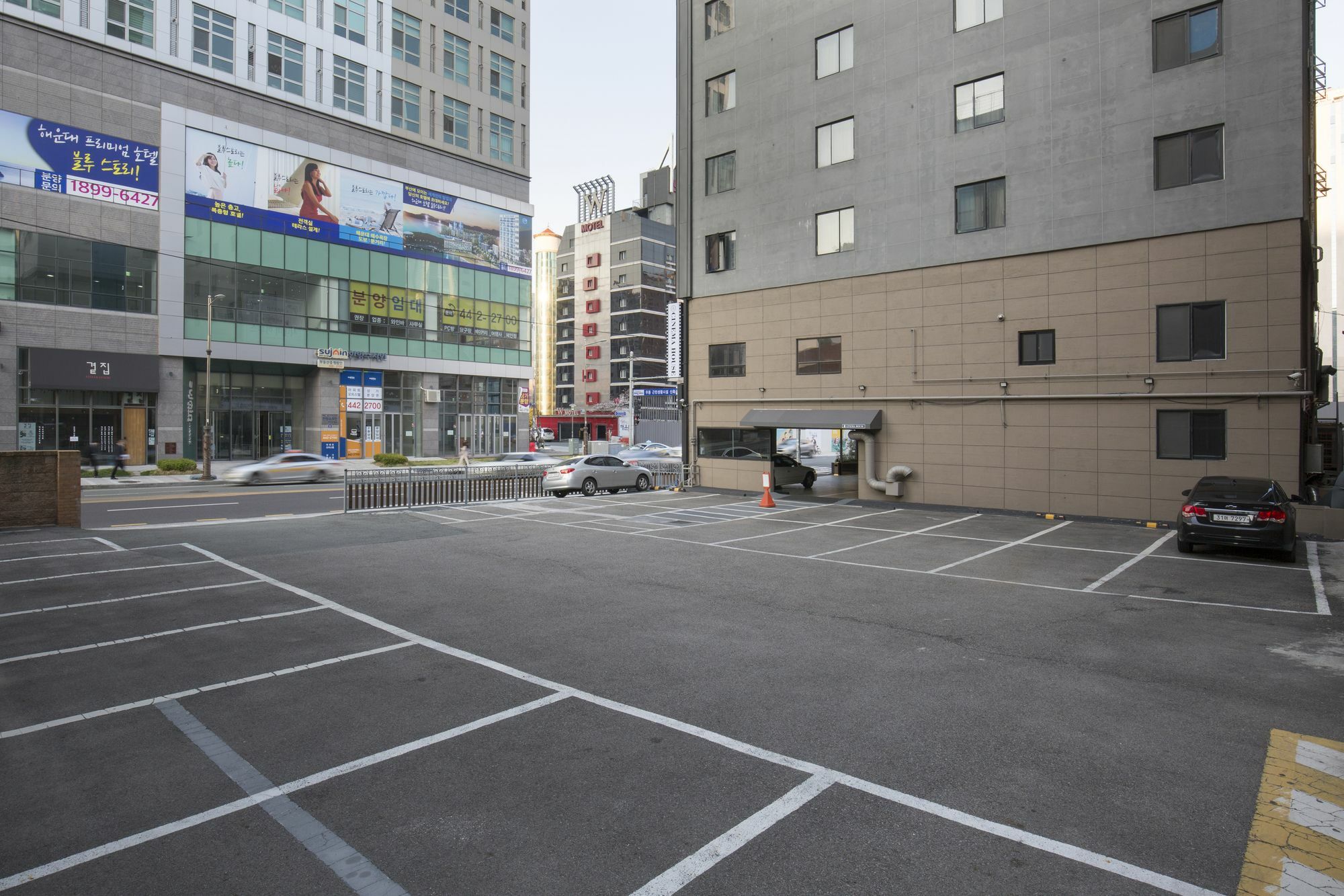 Cinema House Hotel in Busan Buitenkant foto