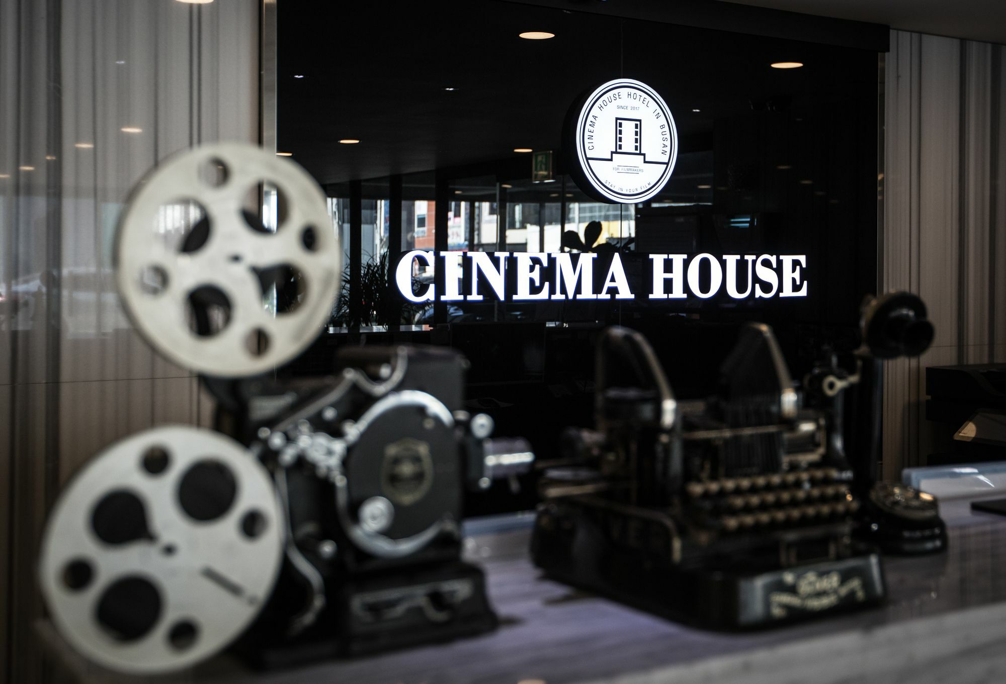 Cinema House Hotel in Busan Buitenkant foto